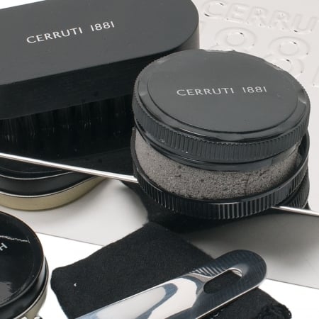 Cadou Business Etiquette Shoe Care Set by Hugo Boss si curea Grazie Filipeti [1]