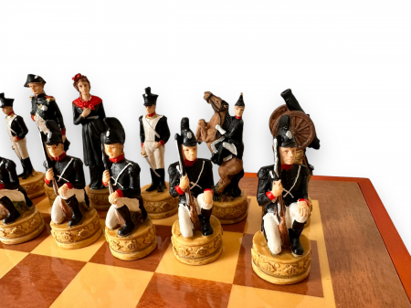 Luxury Chess Game, cu piese lucrate manual, in forma de soldati din armata lui Napoleon [10]