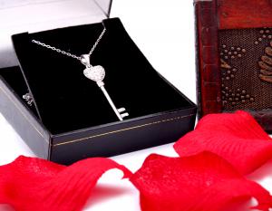 Cadou Angel of Love & Key Pendant Argint 925 [2]