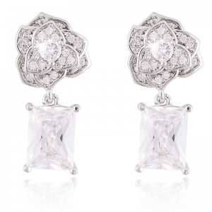 Cercei Borealy Wild Rose Emerald Drop Cut [0]