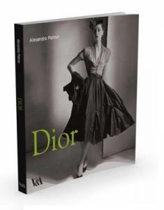 Cartea "Dior" de Alexandra Palmer [2]