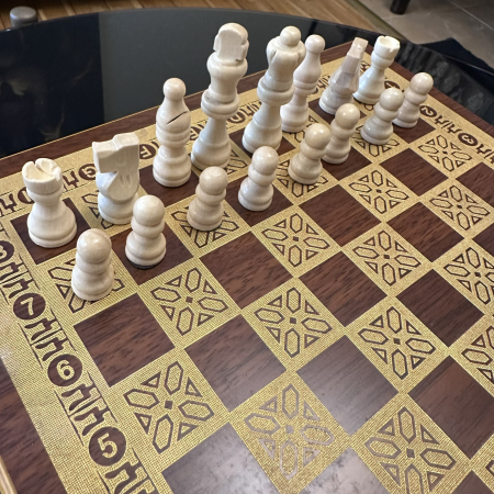 Set Șah Clasic – Piese Alb/Negru din Lemn + Tablă Decorată [3]