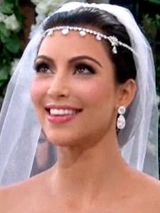 Tiara Borealy Kim Kardashian [0]
