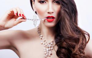 Pearls Garden Set Cercei Si Colier [1]