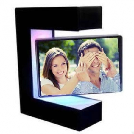 Rama Foto care Leviteaza Desk [1]