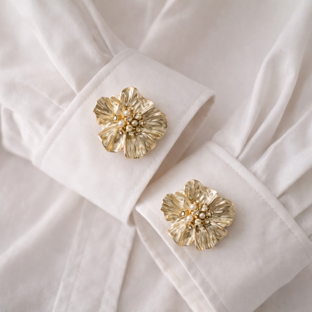 Cadouri Femei – Idei Elegante pentru Momente Speciale - Set 2 Butoni Damă „Flower Bloom” – Eleganță Florală