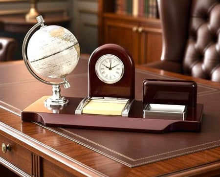 Cadouri pentru Sefa - Set Birou Business Desk Antique Clock