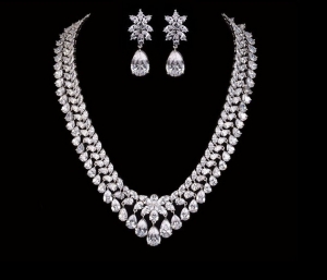 Set Borealy Colier si Cercei Glamour White [0]