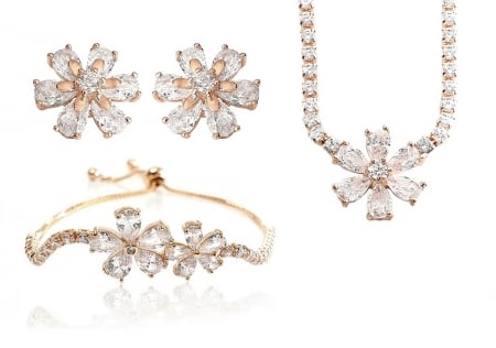 Seturi Mireasa - Set Cercei, Colier si Bratara Pink Flower by Borealy