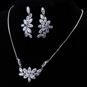 Set Borealy Crystals Colier si Cercei Delice Luxury - Copie - Copie [2]