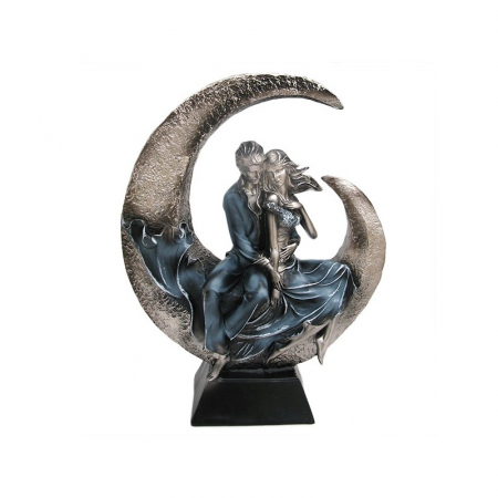 Cadouri Constantin si Elena - Statueta Cuplu In love: I love you to the moon and back (30 x 39 cm)