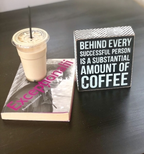 Tablou motivational ,,BEHIND EVERY SUCCESSFUL PERSON IS A SUBSTANTIAL AMOUNT OF COFFEE" 12 x 13 x 4 cm [2]