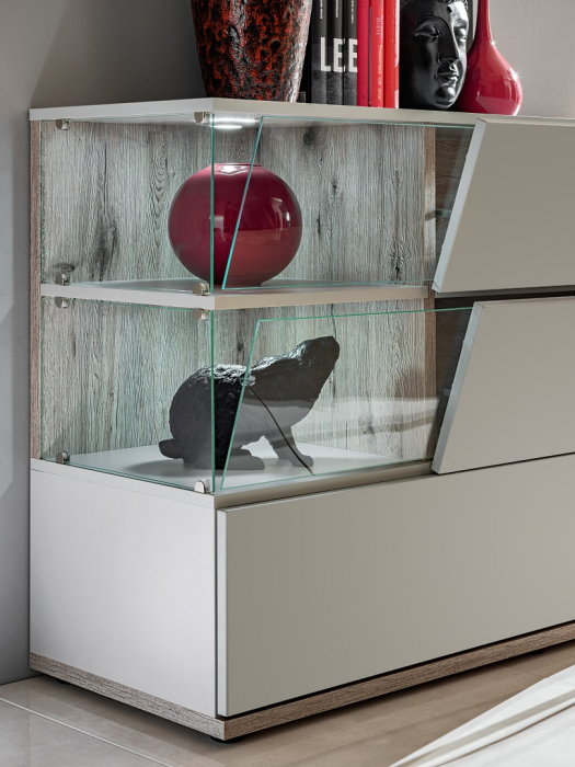 Comoda moderna, push open, 120x77x40 cm, gri deschis perlat cu stejar cu noduri, cu led , cu 3 usi, vitrina sticla securizata, si spatiu gol, Bortis [3]