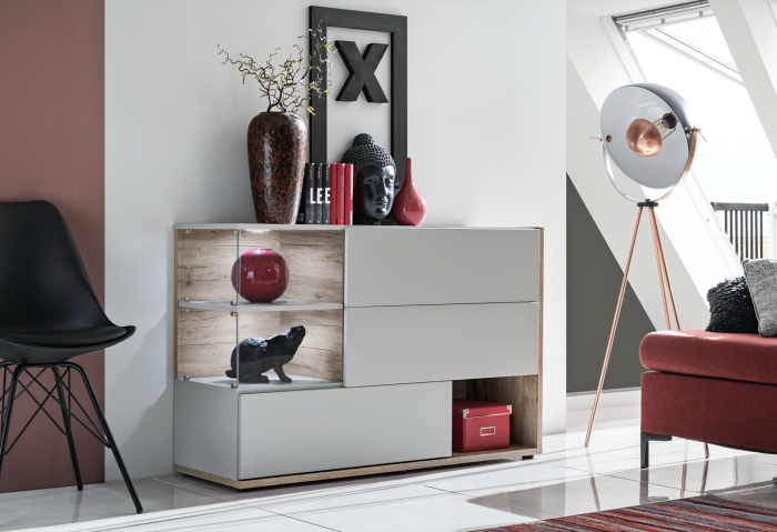 Comoda moderna, push open, 120x77x40 cm, gri deschis perlat cu stejar cu noduri, cu led , cu 3 usi, vitrina sticla securizata, si spatiu gol, Bortis [11]