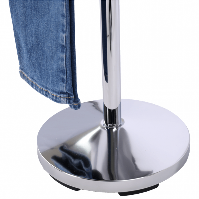 Cuier, servitorul surd, crom/fag, IVAN [9]