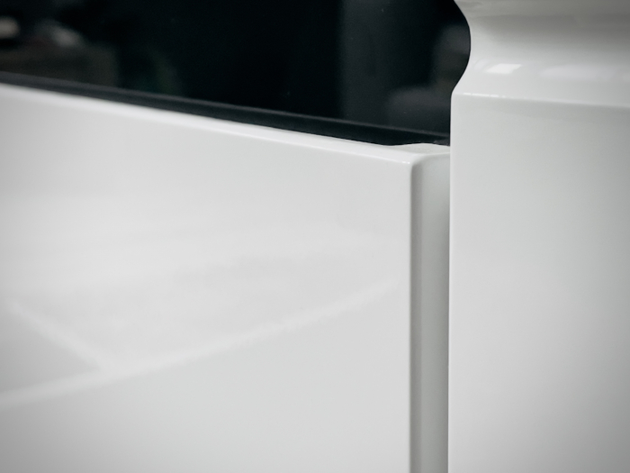 Set mobilier living, modern , 300 cm lungime, cu deschidere push open/prin apasare, usi mdf alb lucios/ stejar san remo/negru, vitrina cu led, Bortis Impex [15]