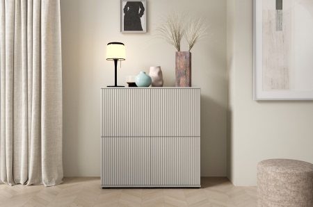 Toate Produsele - Comoda casmir ,100x102x40 cm, fronturi decorative cu caneluri riflaj, 4 usi ,cu deschidere push open,