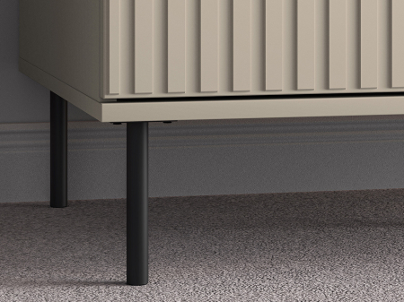 Dulap cu 2 usi, 190cmx 92 cm latime x 53 cm adancime, pal /mdf casmir cu caneluri gen riflaj la partea de jos, cu 2 rafturi si bara umerase, picioare metalice negre, butoni auriu [1]