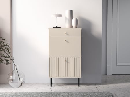 Toate Produsele - Pantofar/dulap pantofi hol, cu usi rabatabile si sertar,bej crem casmir,  pal+mdf casmir , 98x 55x34 cm, usa mdf cu model riflaj, picioare negre, butoni auriu, Bortis