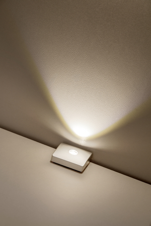 Set mobila de living, pal casmir bej/stejar/rama vitrina neagra, 240 cm lungime, vitrina cu led, usi deschidere push open prin apasare, canturi abs, moderna, prindere perete- suspendata , Bortis [4]