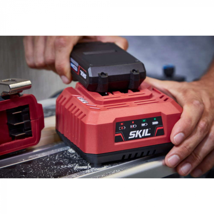 Incarcator pentru acumulatori SKIL CR1E3122AA, 2.4 A, 18 V, 220V [2]