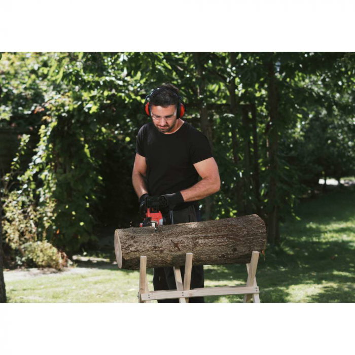 SKIL 0534 AA Fierastrau electric (drujba) Brushless, viteza 7.9 m/s lama 30cm, Accu 4Ah si incarcator [4]