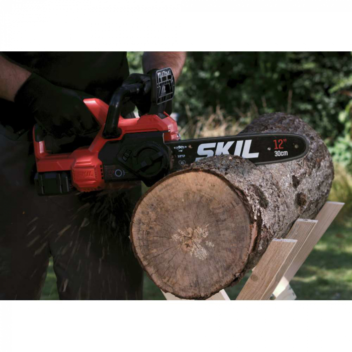 SKIL 0534 AA Fierastrau electric (drujba) Brushless, viteza 7.9 m/s lama 30cm, Accu 4Ah si incarcator [5]