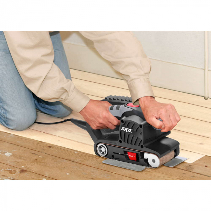 SKIL 1215 AA Slefuitor cu banda, 650W; 76x457mm; 300m/min [9]