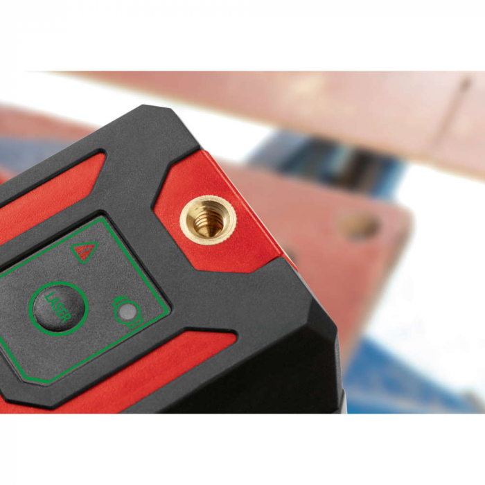 SKIL 1911 DA Nivela laser cu linie în cruce, lumina verde (520 nm), accu Li-Ion, ± 0,5 mm/m, raza actiune 20m, include trepied [7]