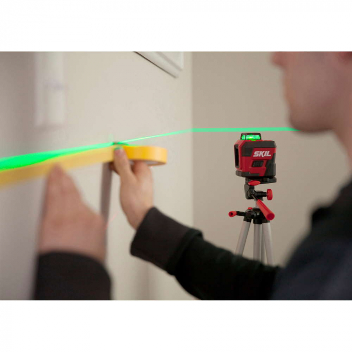 SKIL 1961 DA Nivela laser cu linie în cruce 360°, lumina verde (520 nm), accu Li-Ion, ± 0,5 mm/m, raza actiune 30m, trepied [4]