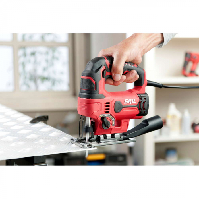 SKIL 4530 GA Fierastrau pendular, 550W, 3000cpm, + 7 panze si geanta de transport [12]