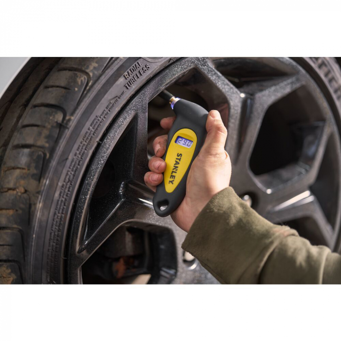 Stanley STHT80874-0, manometru digital presiune anvelope, precizie 0.01, maner ergonomic, psi, bar, kgfcm2 sau kpa, 3-150 PSI, 0.2-10.3 Bar [13]