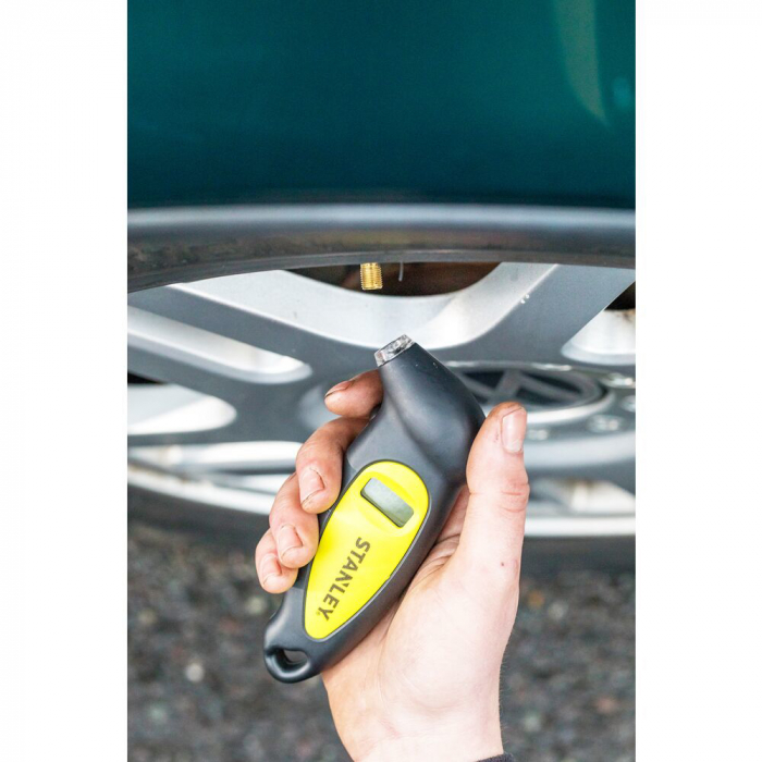Stanley STHT80874-0, manometru digital presiune anvelope, precizie 0.01, maner ergonomic, psi, bar, kgfcm2 sau kpa, 3-150 PSI, 0.2-10.3 Bar [11]