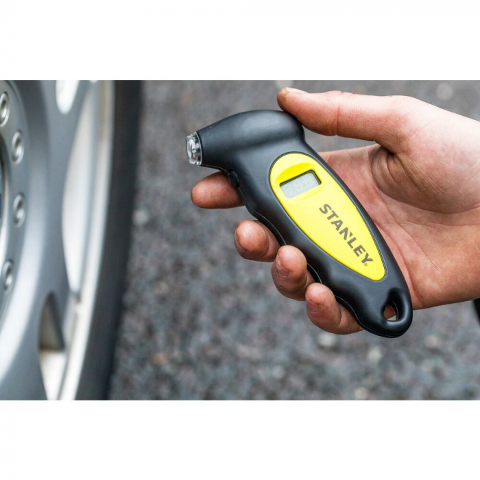 Stanley STHT80874-0, manometru digital presiune anvelope, precizie 0.01, maner ergonomic, psi, bar, kgfcm2 sau kpa, 3-150 PSI, 0.2-10.3 Bar [10]