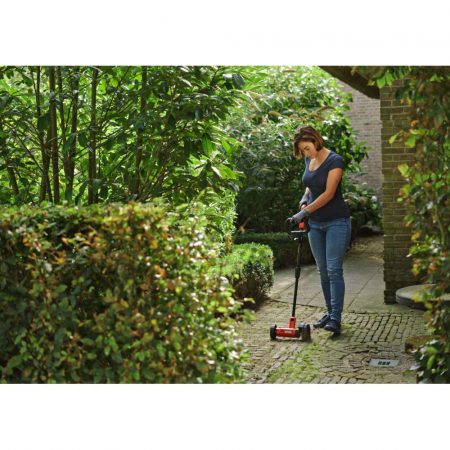 Perie electrica pentru buruieni SKIL 0660 AA, viteza 1500 rpm, 93-126 cm, 1x Accu, incarcator si perie de metal [1]