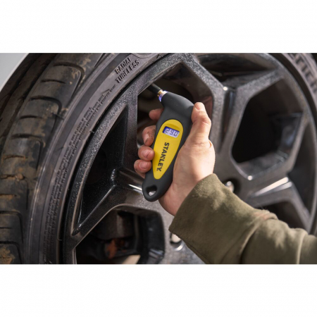 Stanley STHT80874-0, manometru digital presiune anvelope, precizie 0.01, maner ergonomic, psi, bar, kgfcm2 sau kpa, 3-150 PSI, 0.2-10.3 Bar [12]