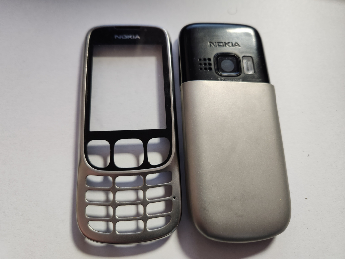 Carcasa Nokia 6303 folosita [1]