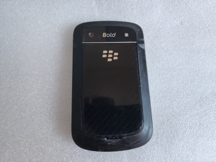 Telefon Blackberry 9900 Bold folosit [2]