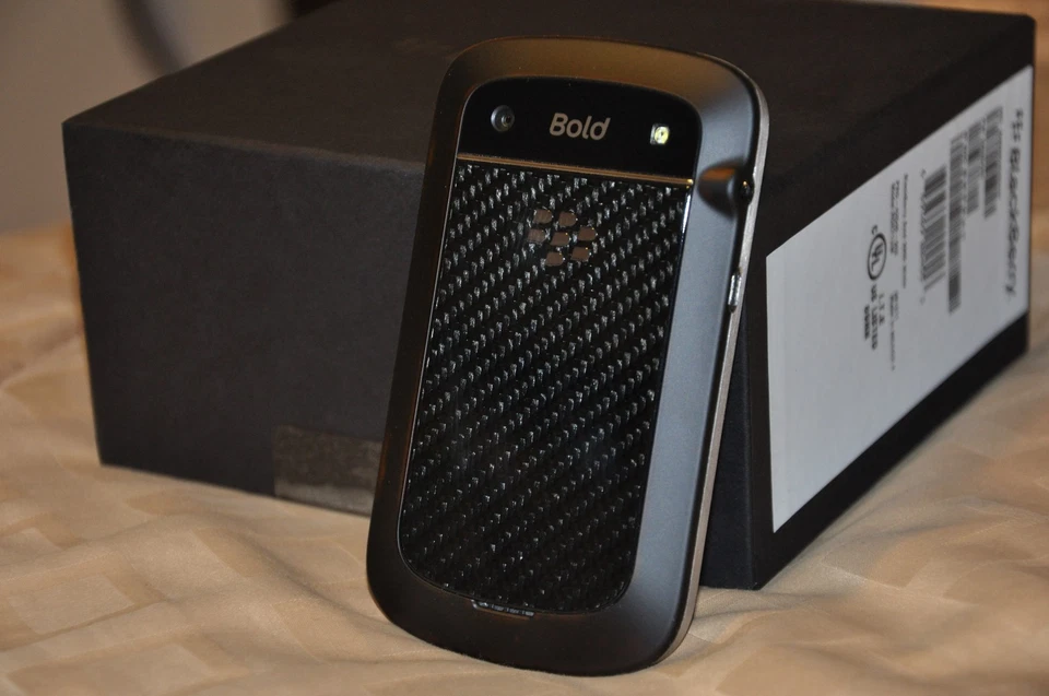 Telefon Blackberry 9900 Bold reconditionat [2]