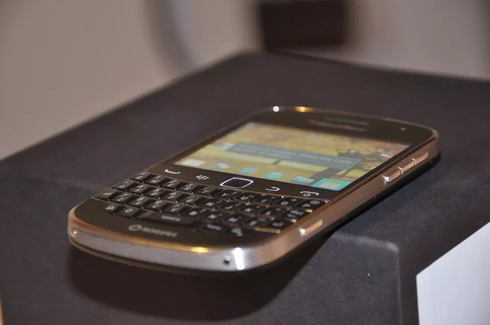 Telefon Blackberry 9900 Bold reconditionat [3]