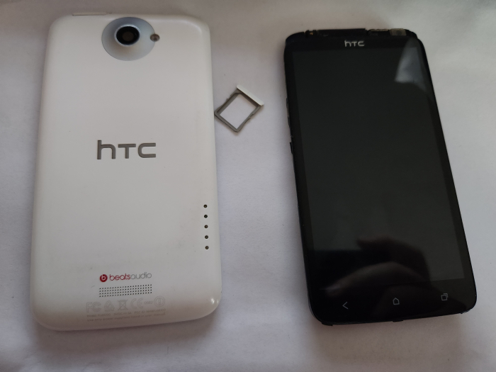 Telefon mobil Htc One X alb defect pentru piese [1]