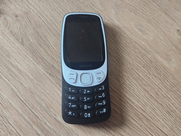 Telefon Mobil Nokia 3210 Dual SIM TA-1618 – negru , Ca Nou [1]