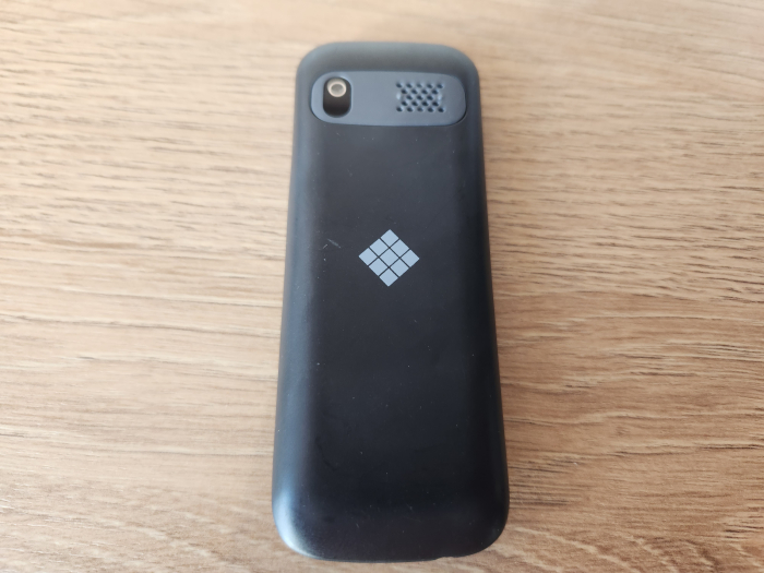 Telefon mobil Polaroid A100  negru ca nou cu folie pe ecran [2]