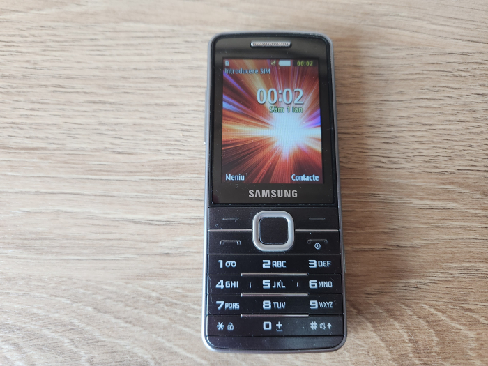 Telefon mobil Samsung S5610 argintiu metalic folosit [1]