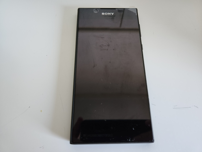 Telefon mobil Sony Xperia L1 G3311 16GB LTE 4G negru folosit impecabil [1]
