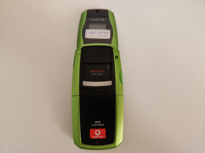 Telefon mobil Vodafone Mitsubishi V401D folosit [3]