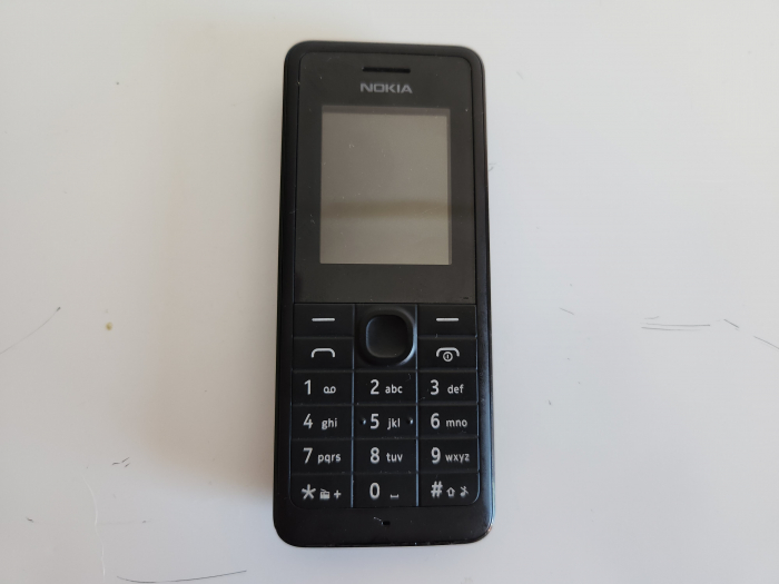 Telefon Nokia 106.1 an RM-962 folosit [1]