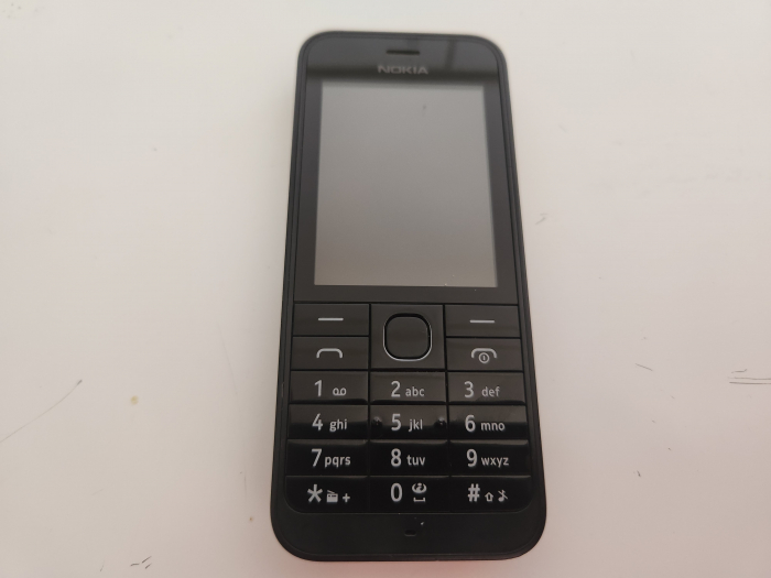 Telefon Nokia 220 folosit [1]