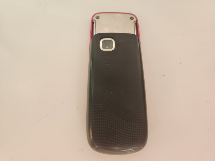 Telefon Nokia 2220s roz folosit [2]