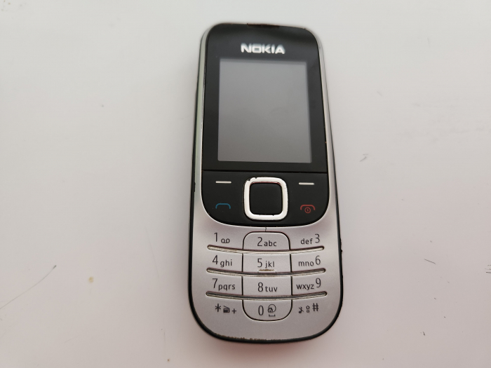 Telefon Nokia 2330c-2 RM-512 folosit defect pentru piese [1]
